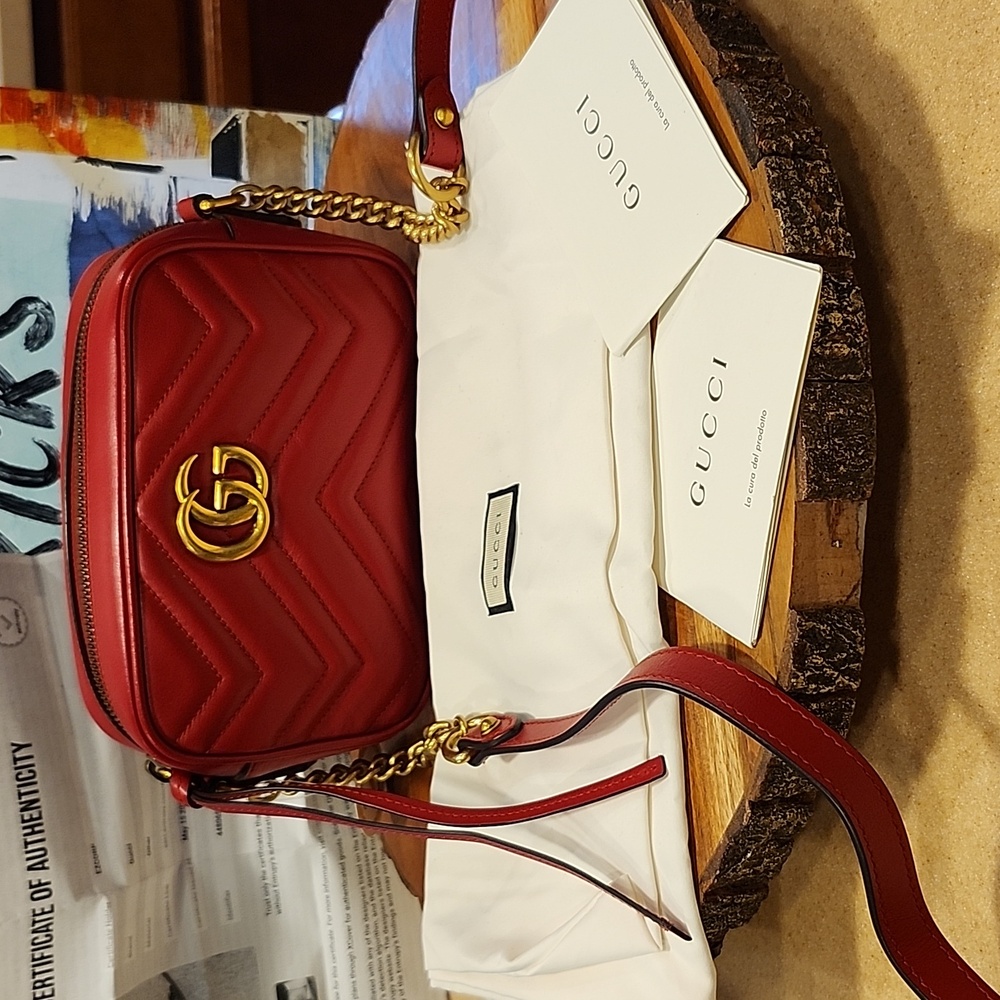 Gucci Marmont Red Camera Bag Chevron Quilt Leather Crossbody Bag W/Gold Accents - Picture 6 of 16